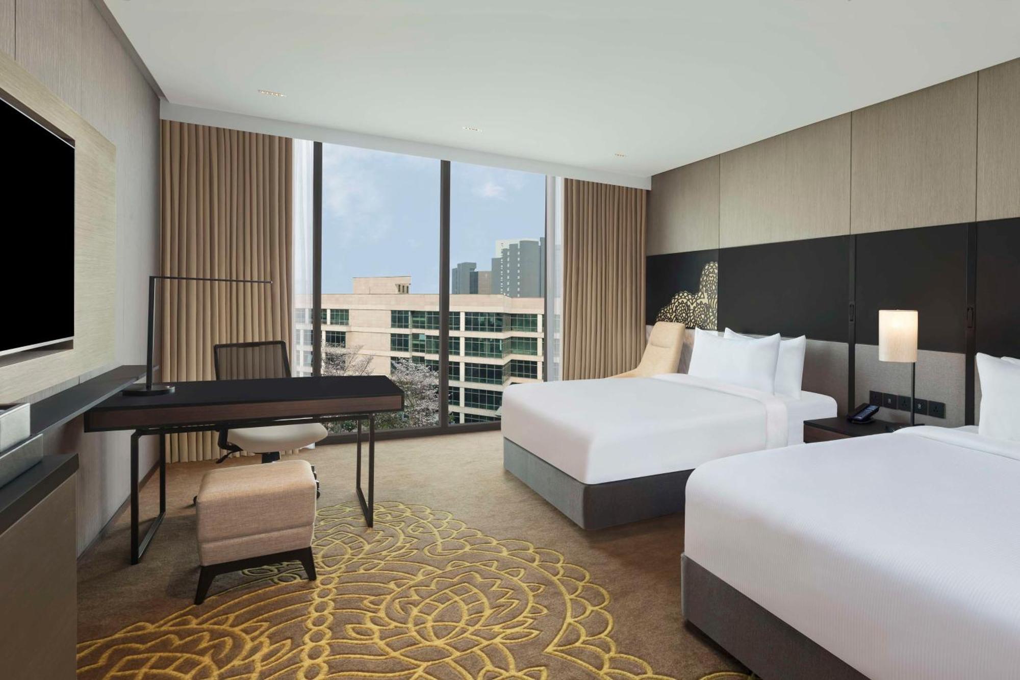 Hilton Bengaluru Embassy Manyata Business Park Otel Dış mekan fotoğraf