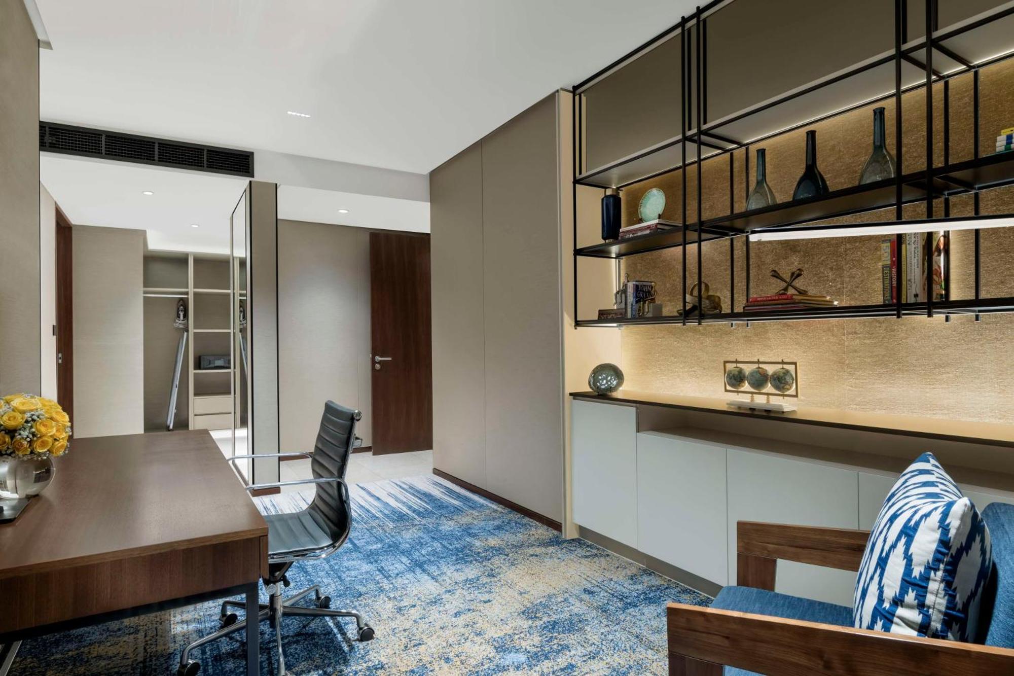 Hilton Bengaluru Embassy Manyata Business Park Otel Dış mekan fotoğraf