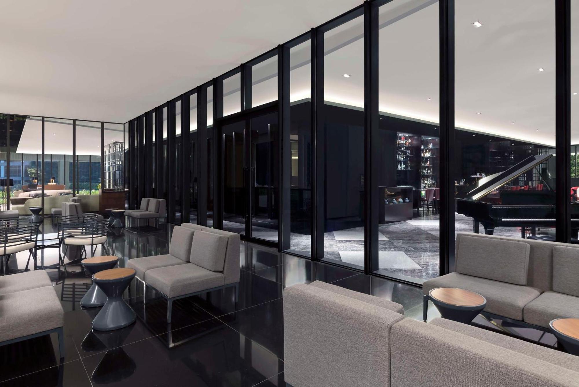 Hilton Bengaluru Embassy Manyata Business Park Otel Dış mekan fotoğraf